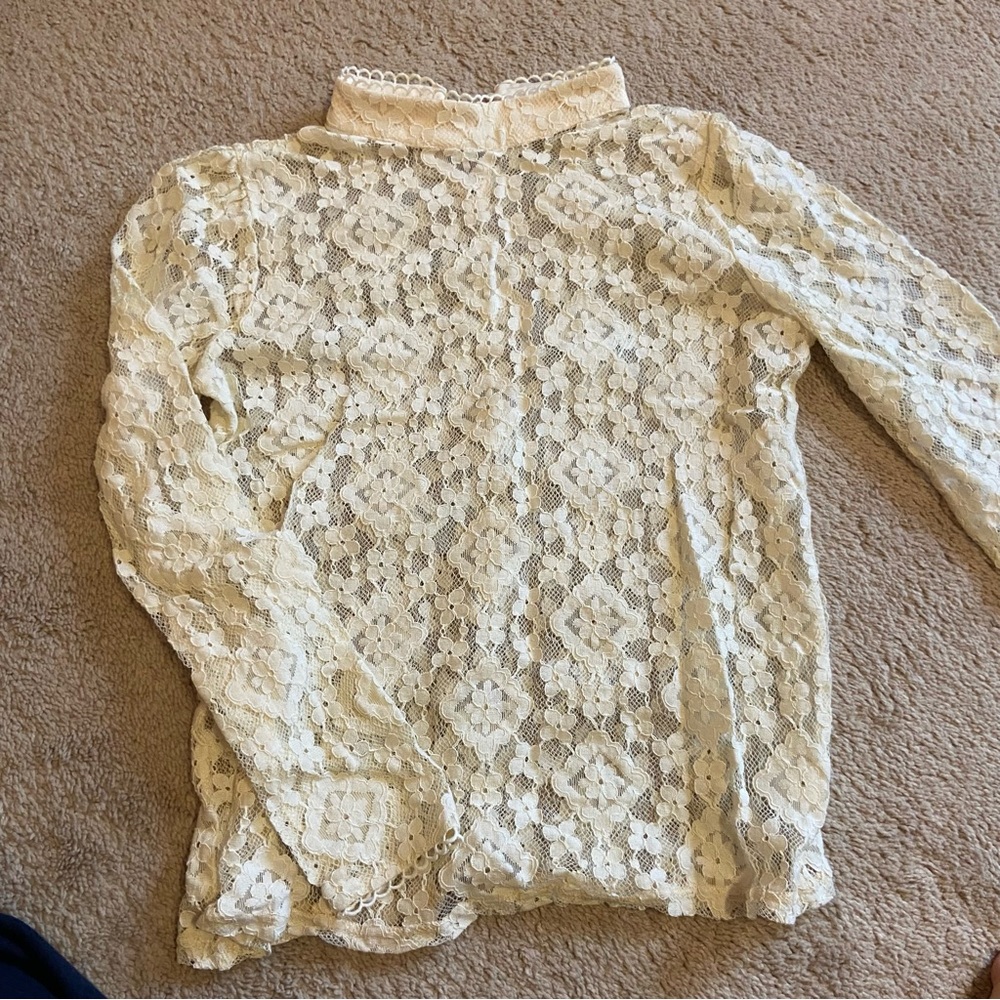 Chic Cream Lace Top